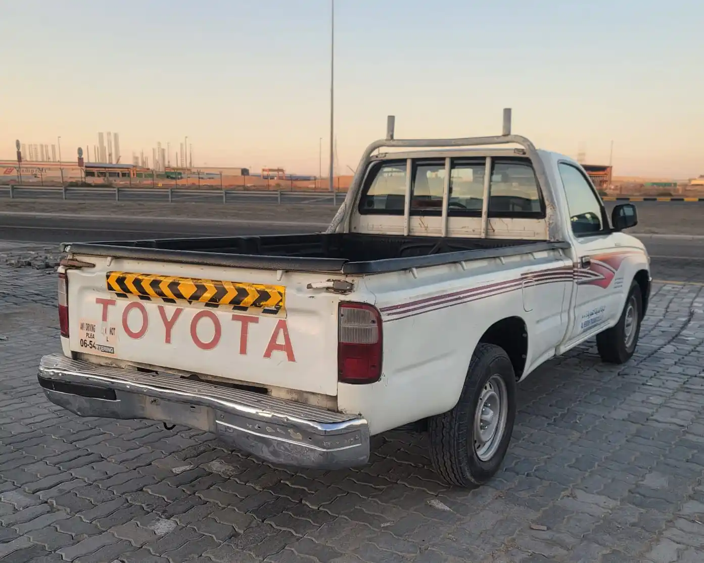 تويوتا هيلوكس 2003 2.4L