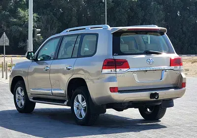 تويوتا لاند كروزر 2015