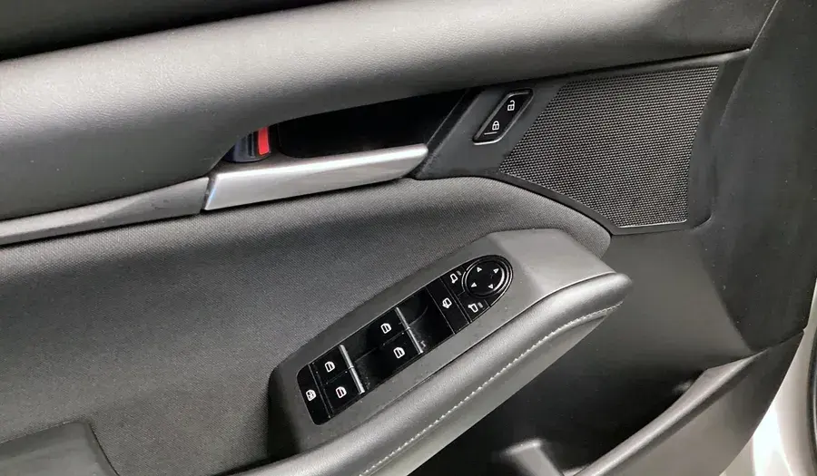 مازدا 3 Sedan 2025 2L