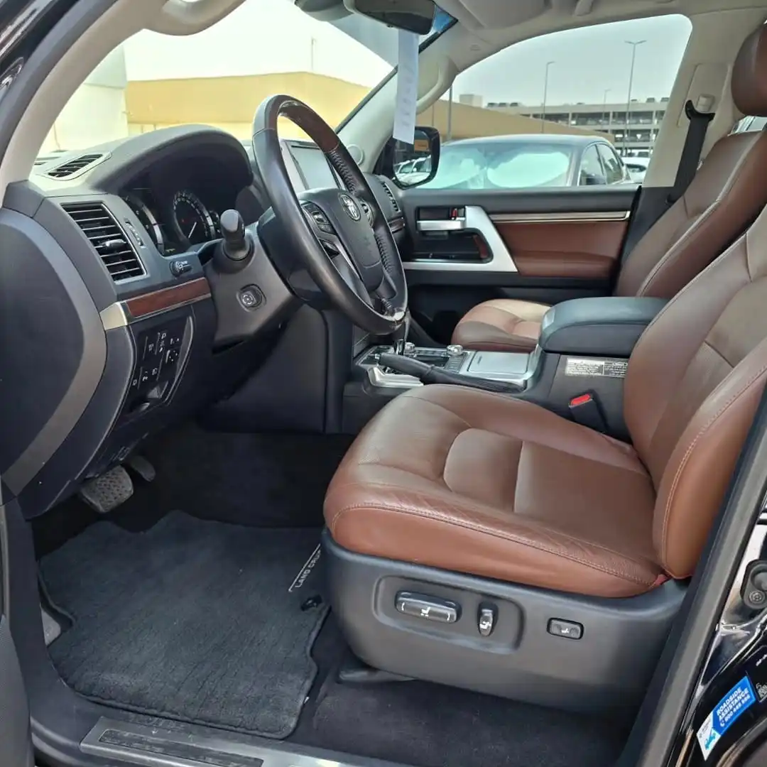 Toyota Land Cruiser 2021