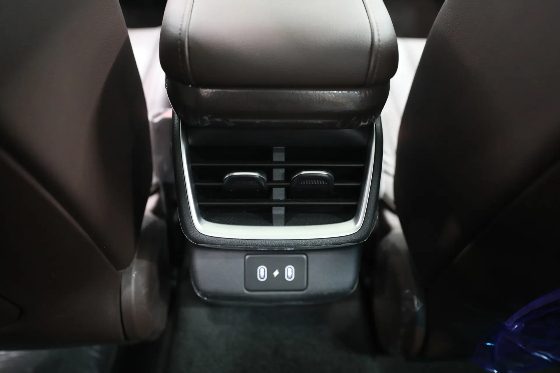 هيونداي أزيرا 2024 1600L