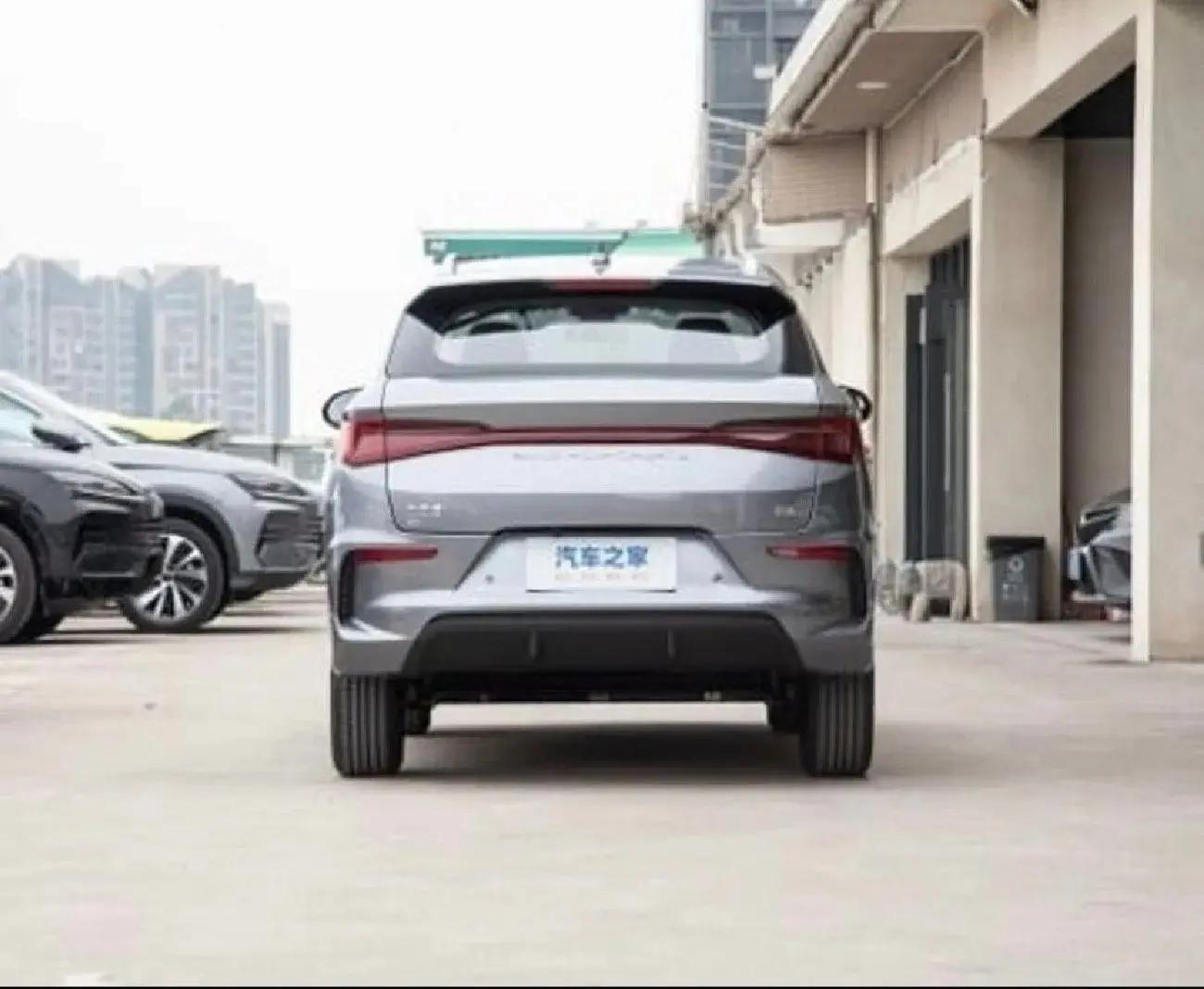 BYD E2 2025 undefinedL