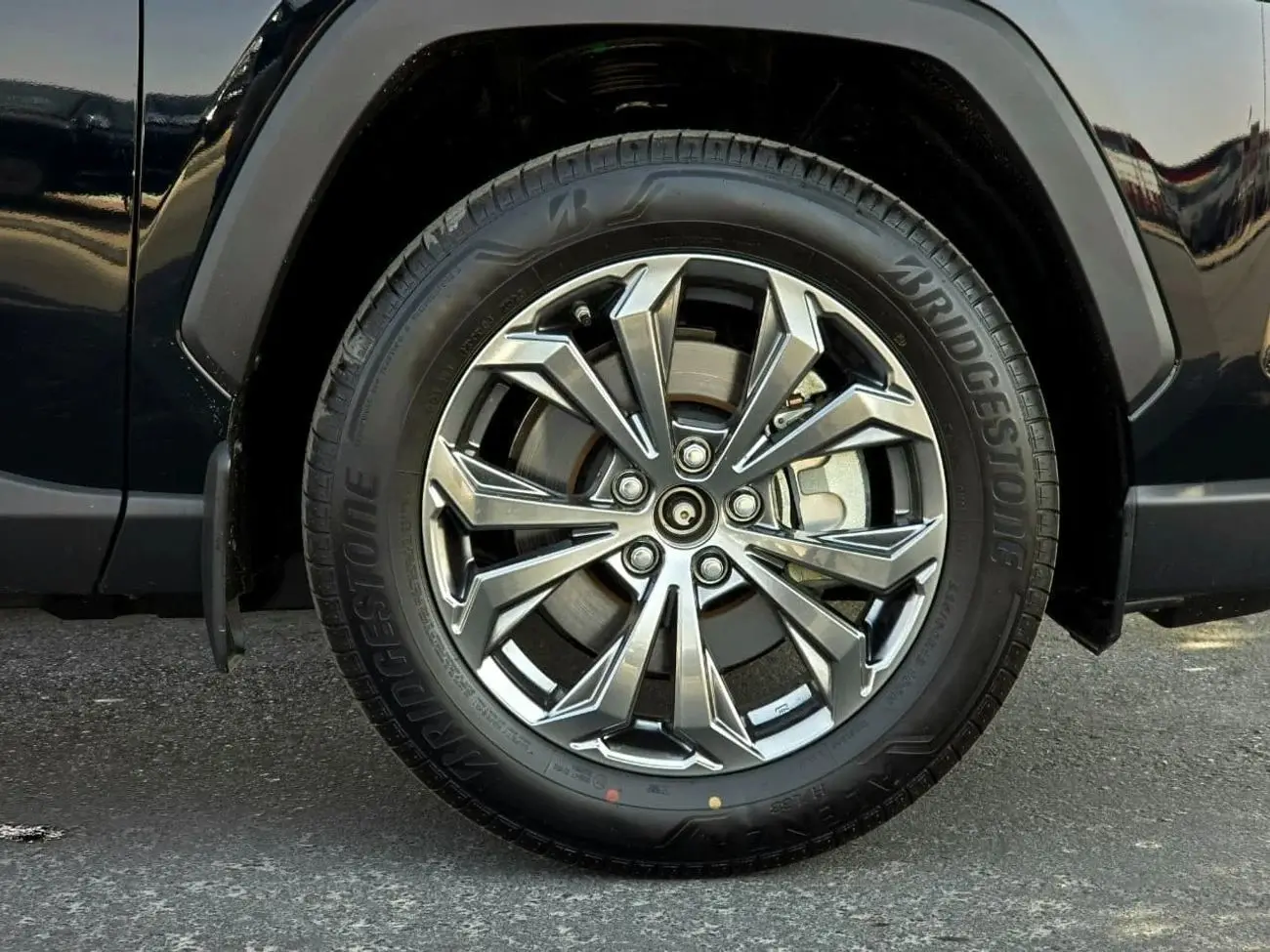 Toyota RAV4 2025 2.5L