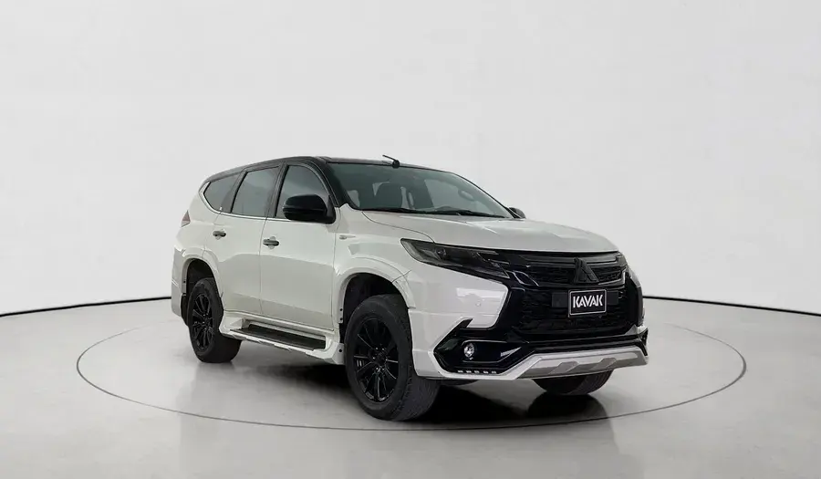 Mitsubishi Montero 2019