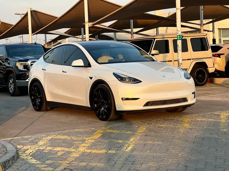Tesla Model Y 2024 undefinedL