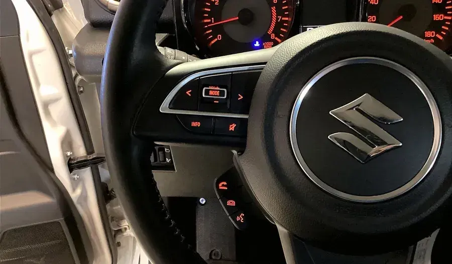 سوزوكي جيمني 2025