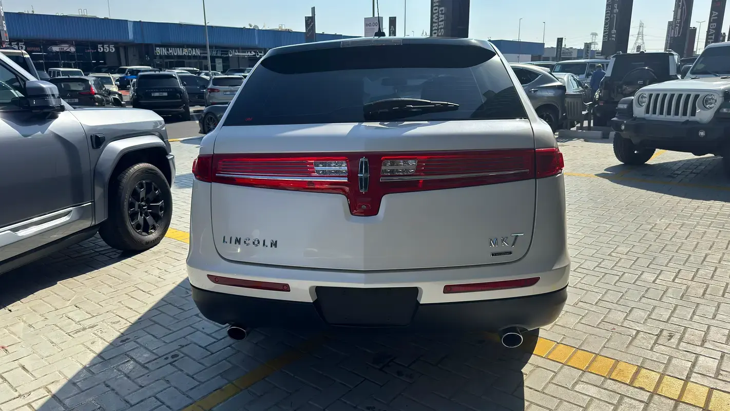 لينكولن MKT 2015