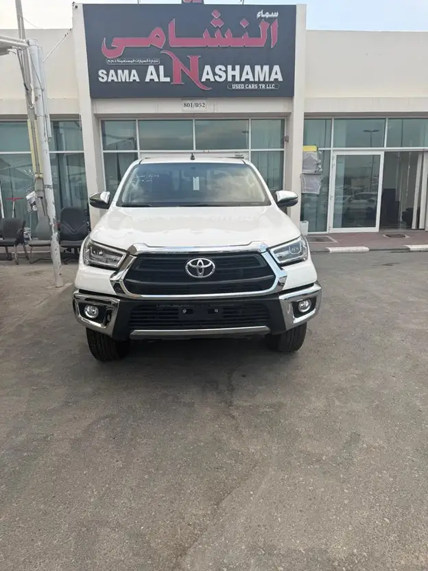 Toyota Hilux 2025 2.7CC-logo