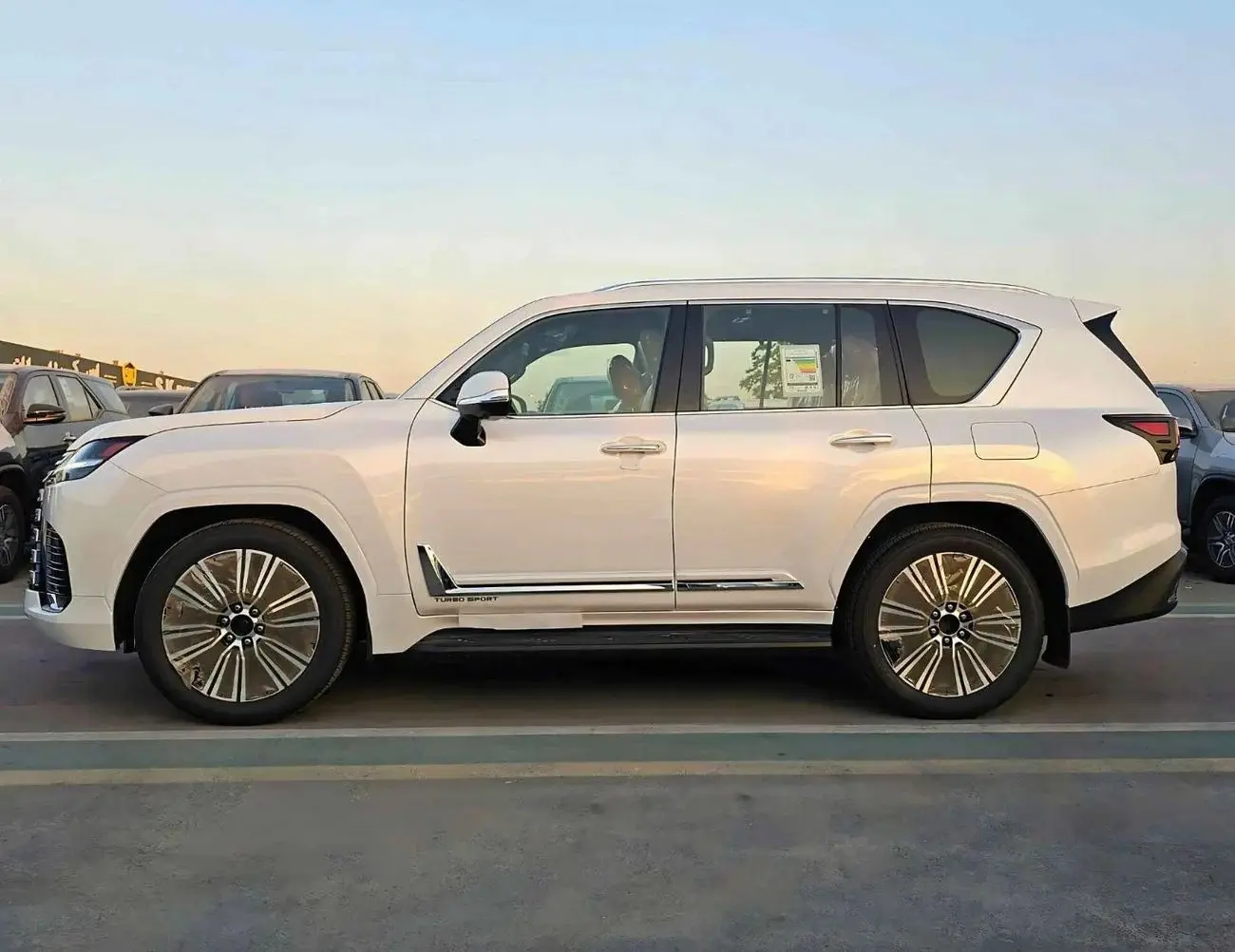 Lexus LX 2024 3.3L