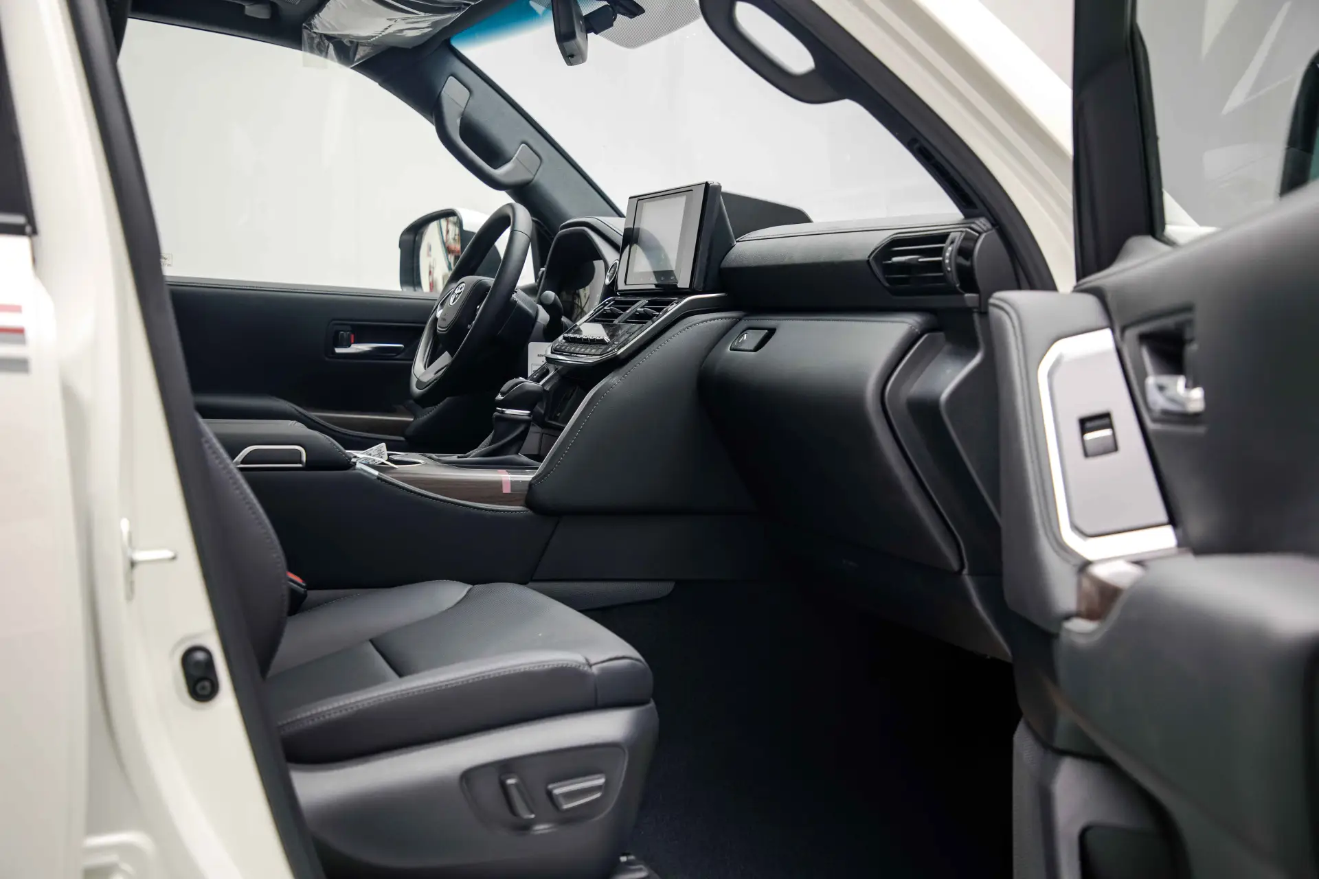 تويوتا لاند كروزر 2026 4L