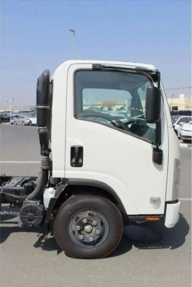إيسوزو NPR 2025 4.6L
