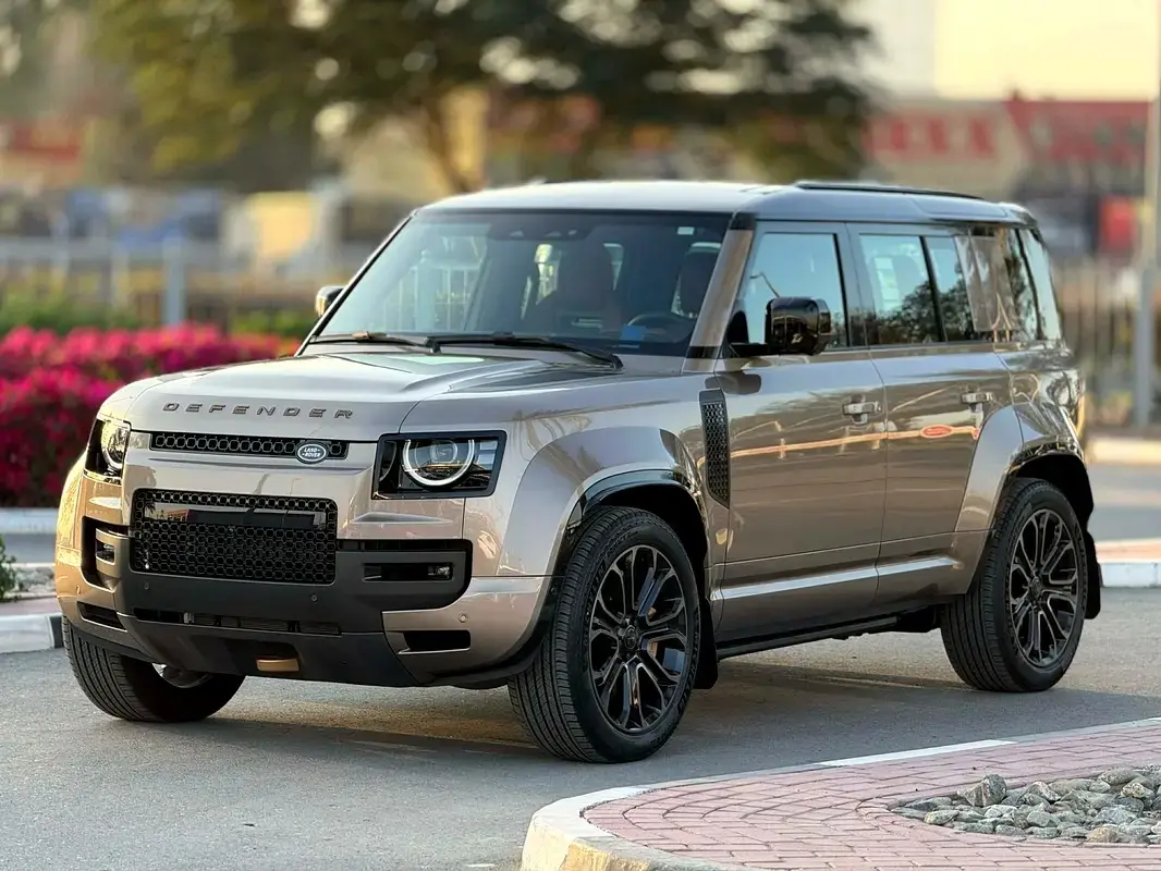 لاند روفر ديفندر 2026 5L