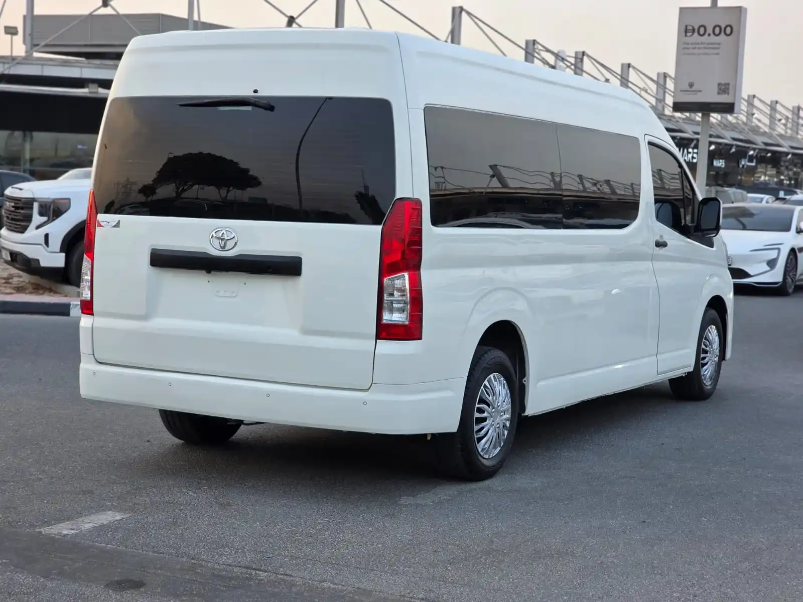 Hiace Bus 2020
