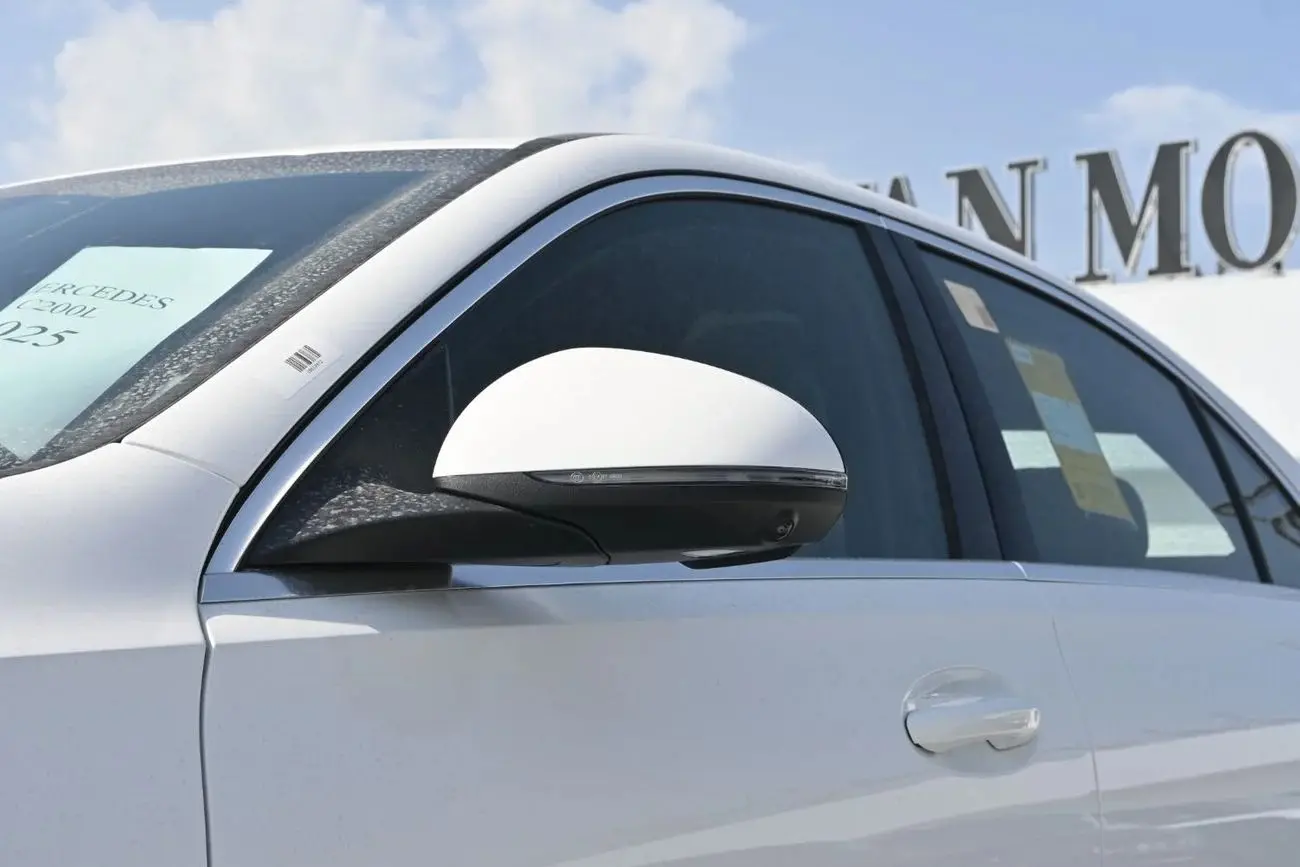 مرسيدس بنز C Class 2025 1.5L