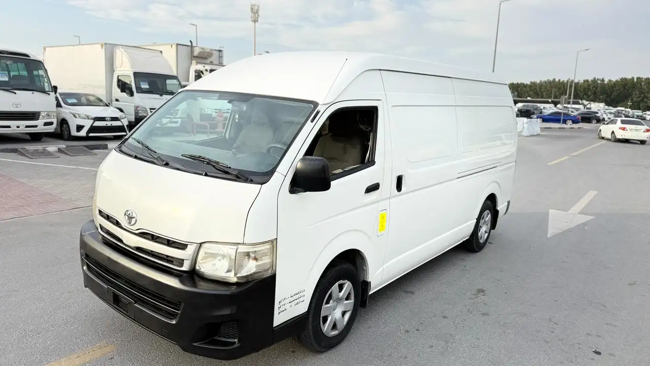 Toyota Hiace 2012 3.5L