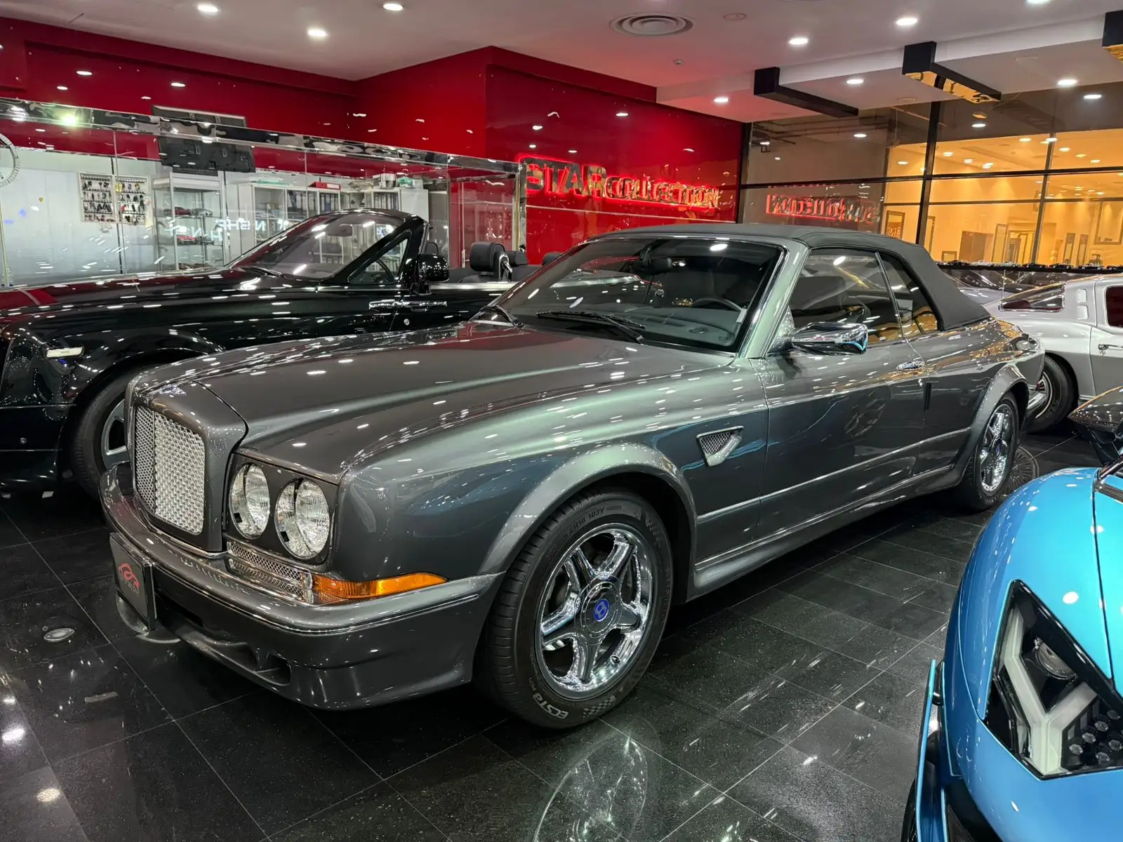 بنتلي أزور 2003