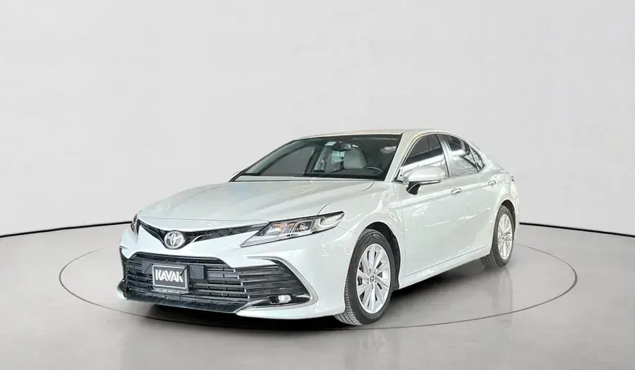 Toyota Camry 2024