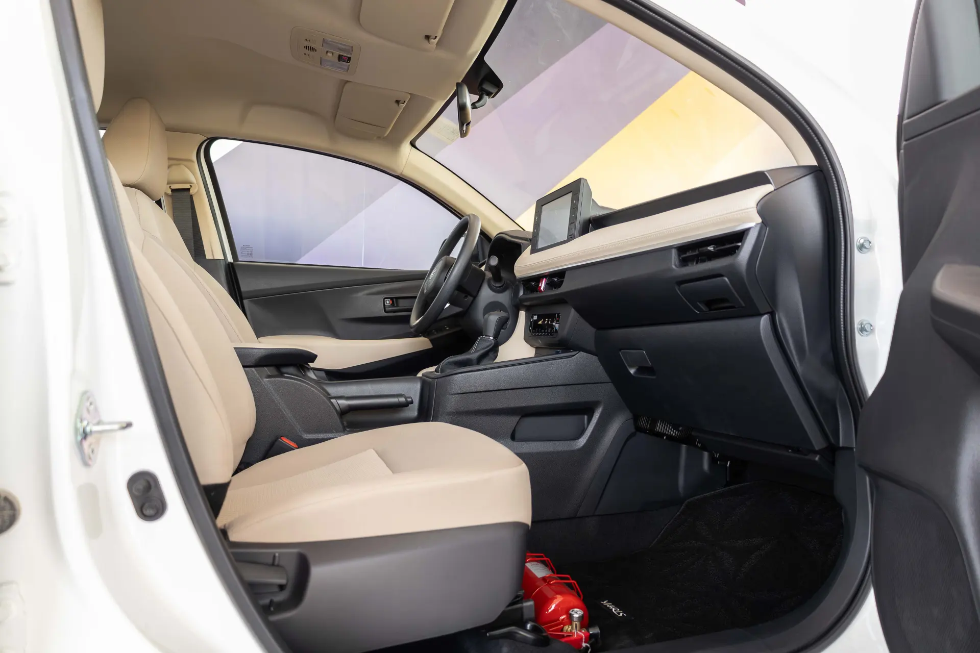 Toyota Yaris Sedan 2023