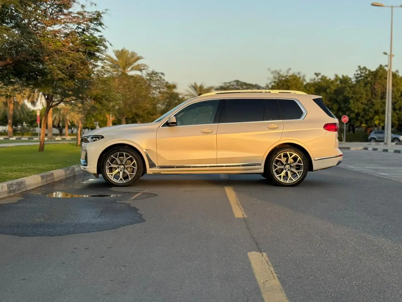 بي أم دبليو X7 2020