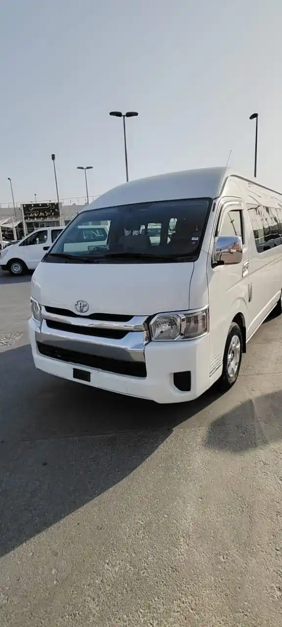Toyota Hiace 2016