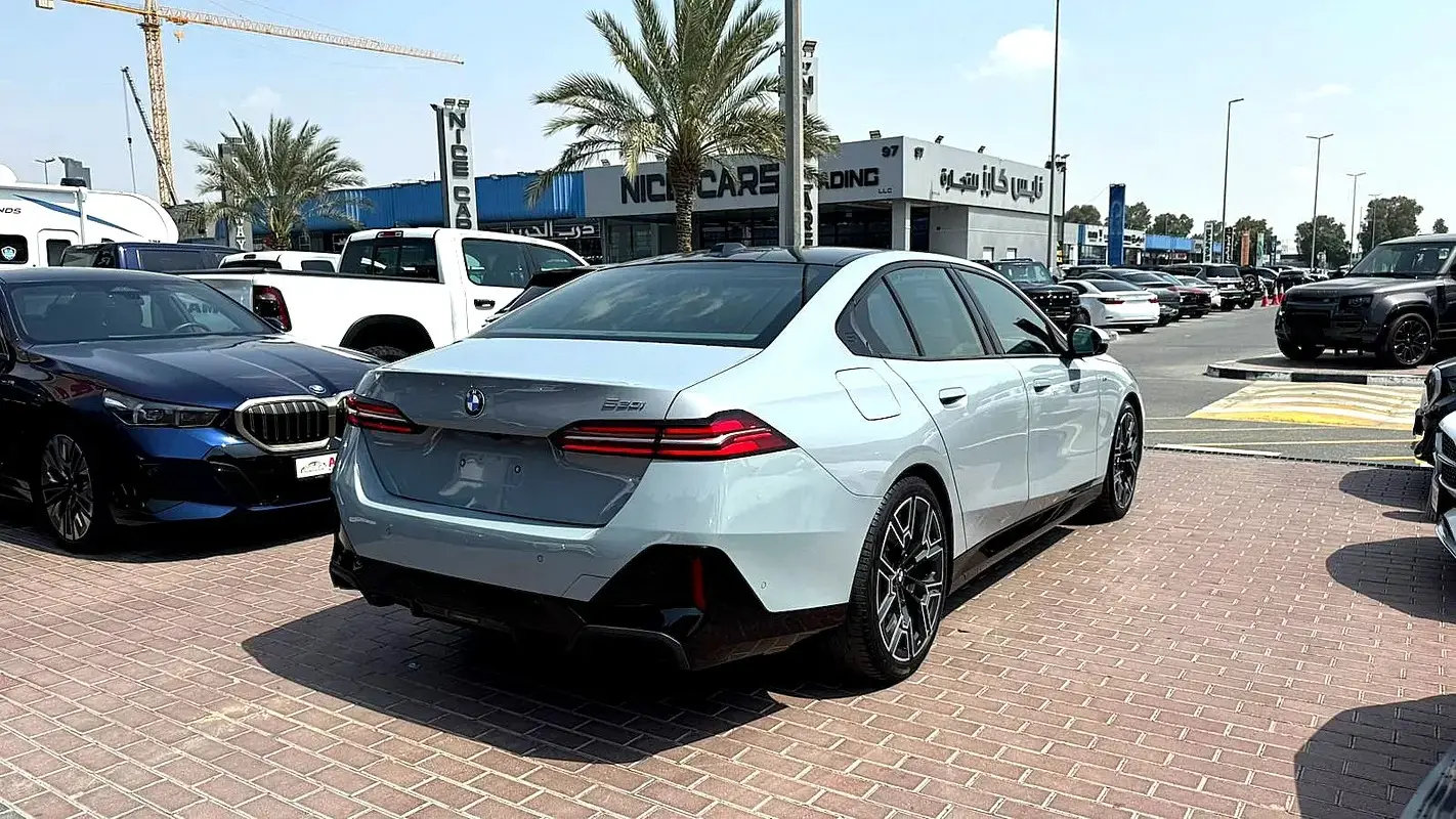 BMW 5 Series 2025 3L