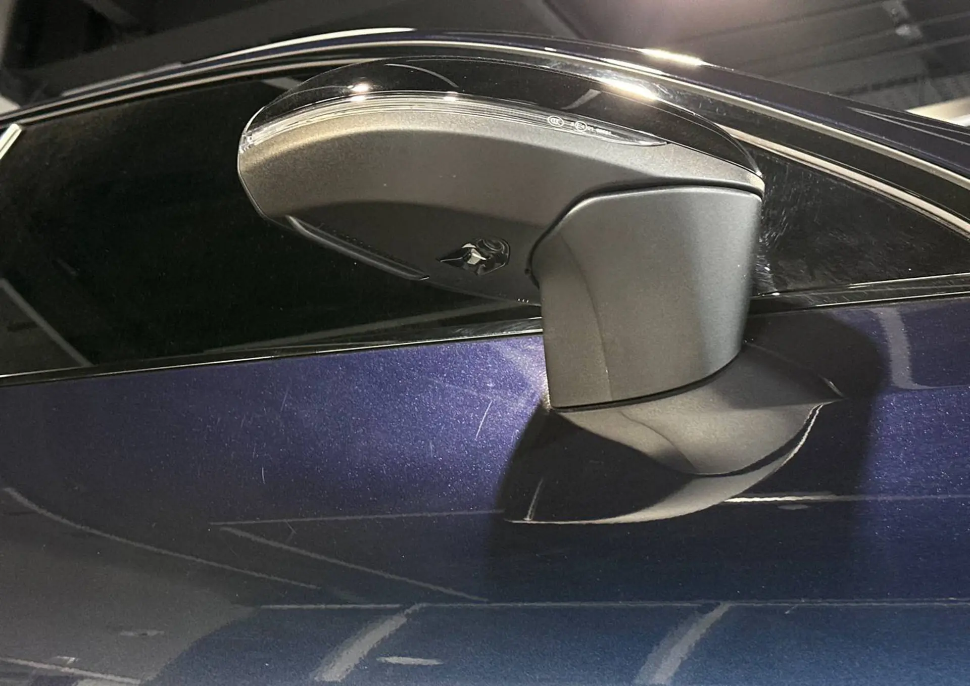 Mercedes Benz GLC Class 2024 2L