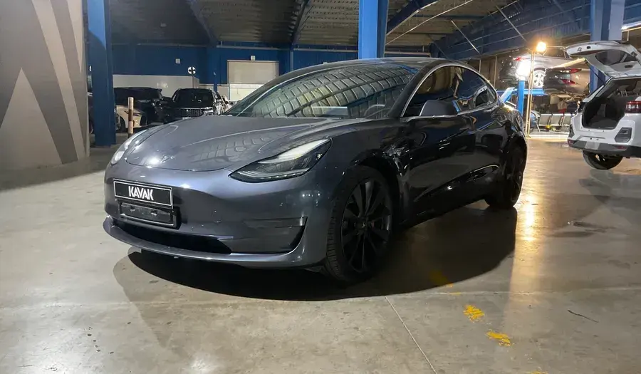 Tesla Model 3 2020 undefinedL