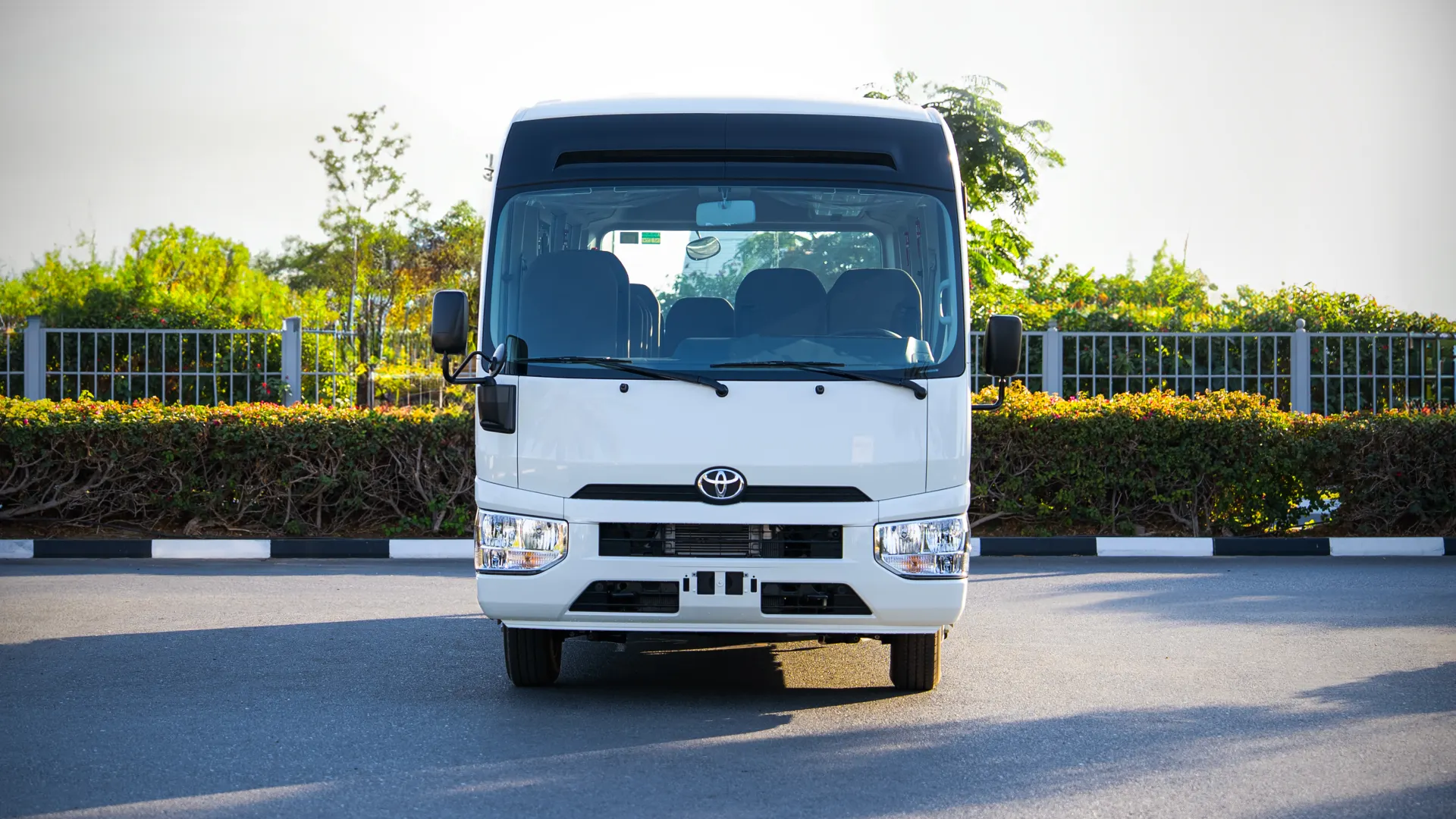 Toyota Coaster 2025 4L