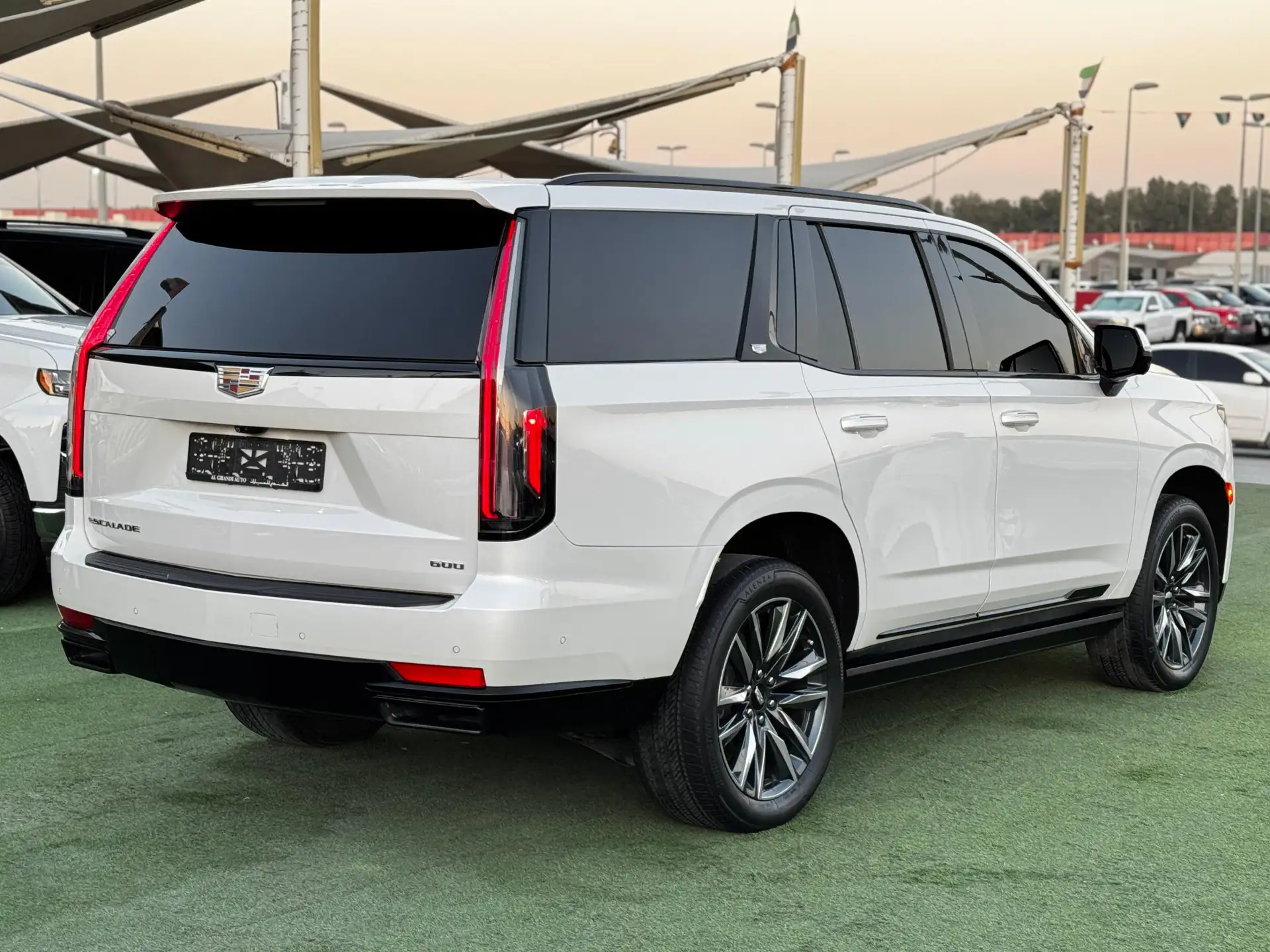 كاديلاك اسكاليد 2021