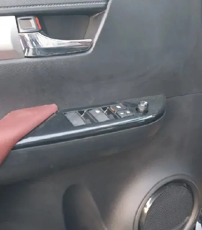 تويوتا هيلوكس 2024 2.8L