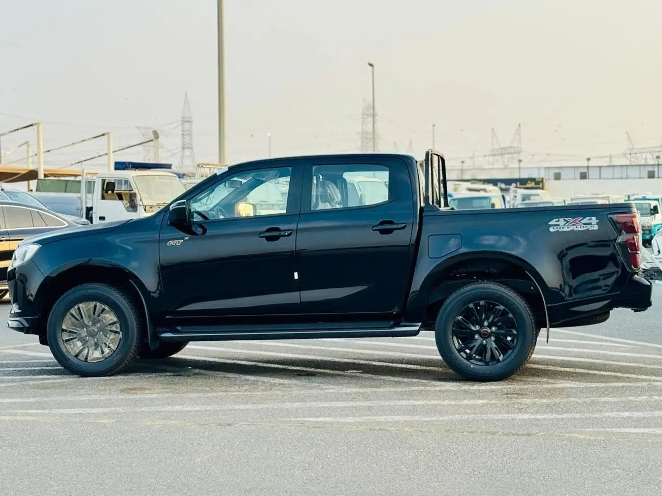 إيسوزو D ماكس 2025