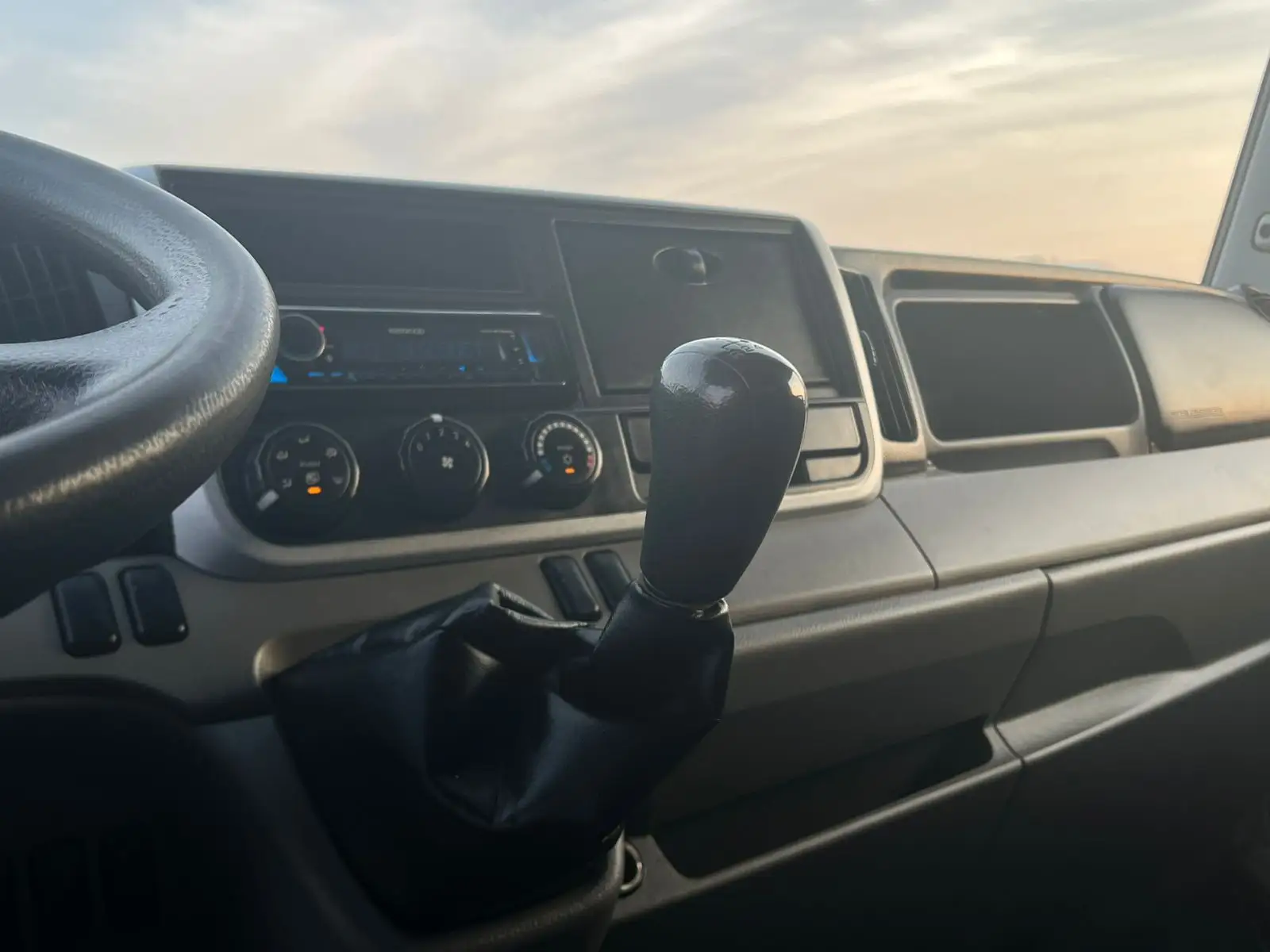 Mitsubishi Canter 2021