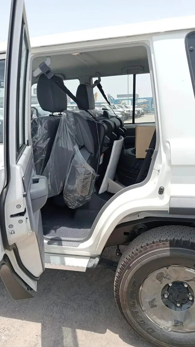 Toyota Land Cruiser 70 2025 2.8L