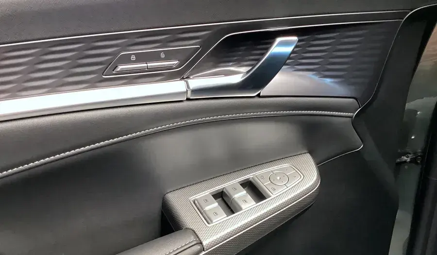 MG RX9 2025 undefinedL