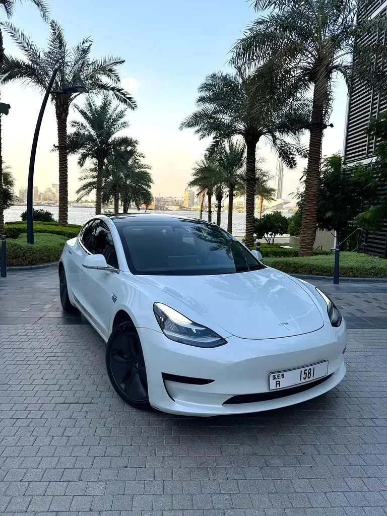 Tesla Model 3 2023 undefinedL