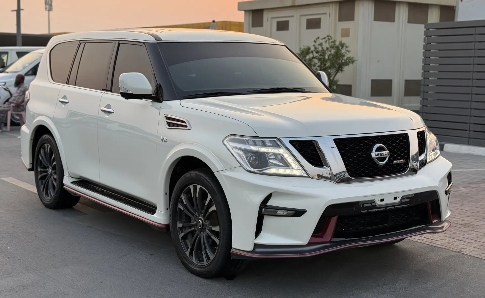 Nissan Patrol 2014 5.6L