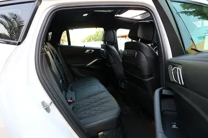 بي أم دبليو X6 2024