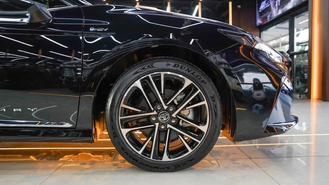 Toyota Camry HEV 2025 2.5L