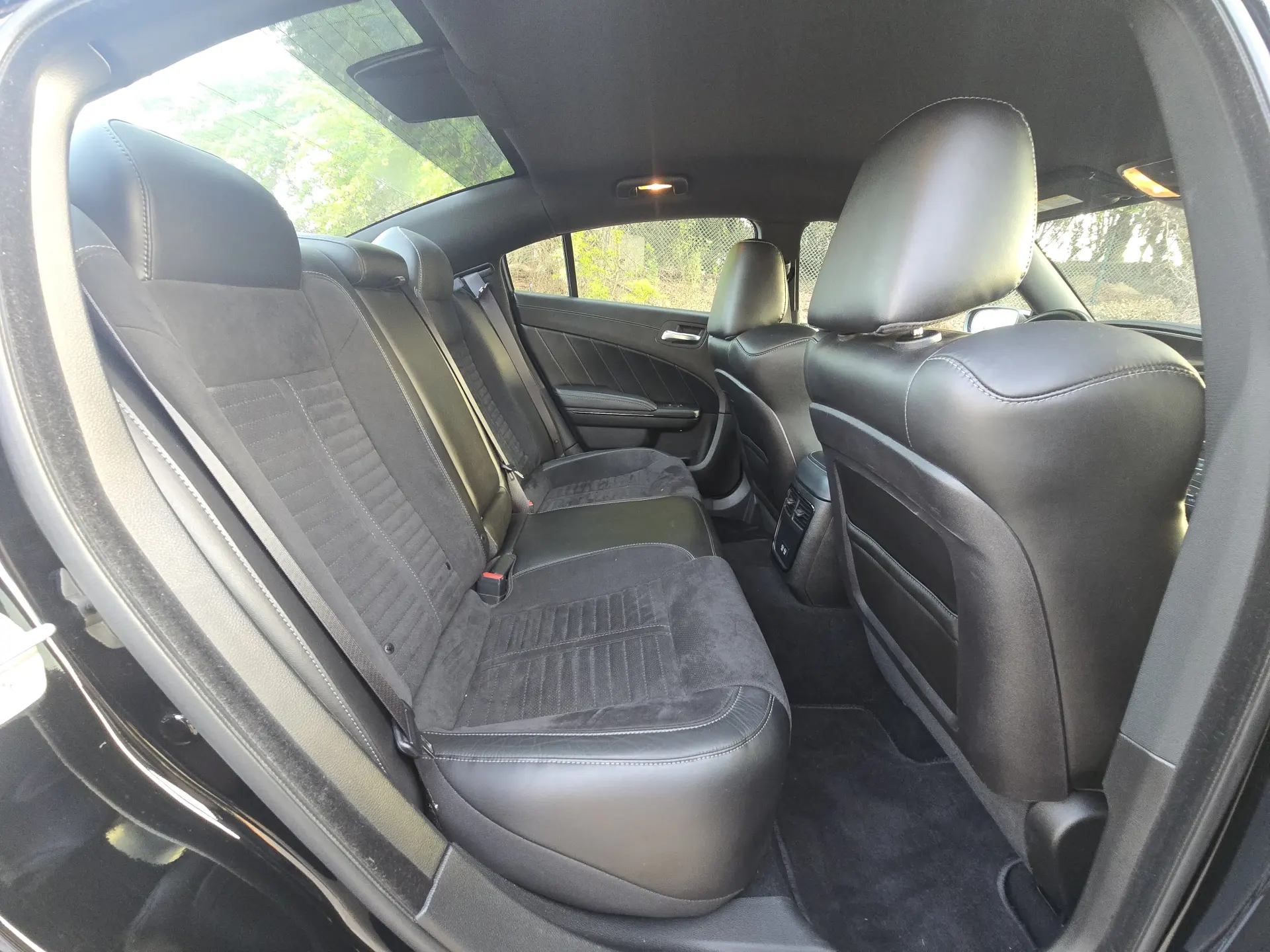 دودج تشارجر 2023