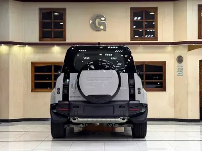 Land Rover Defender 2026