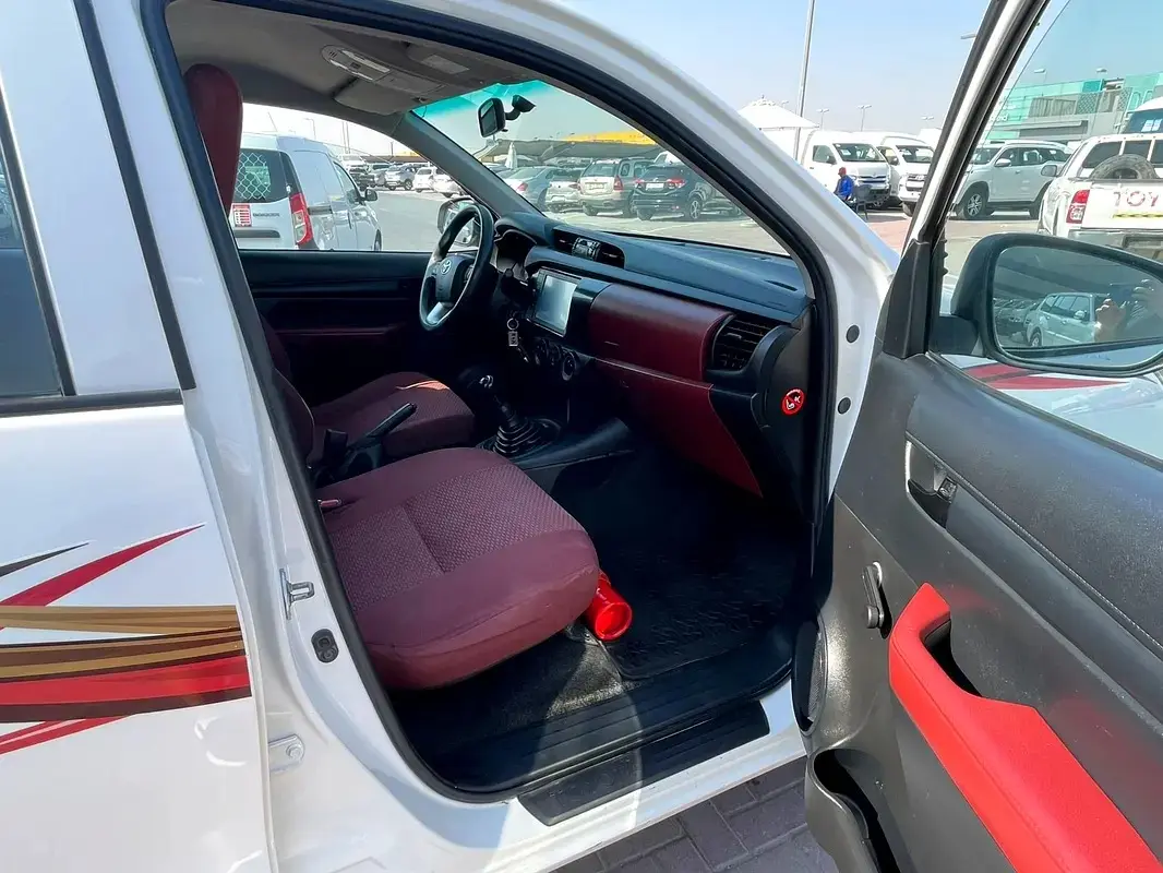 تويوتا هيلوكس 2021 2.7L