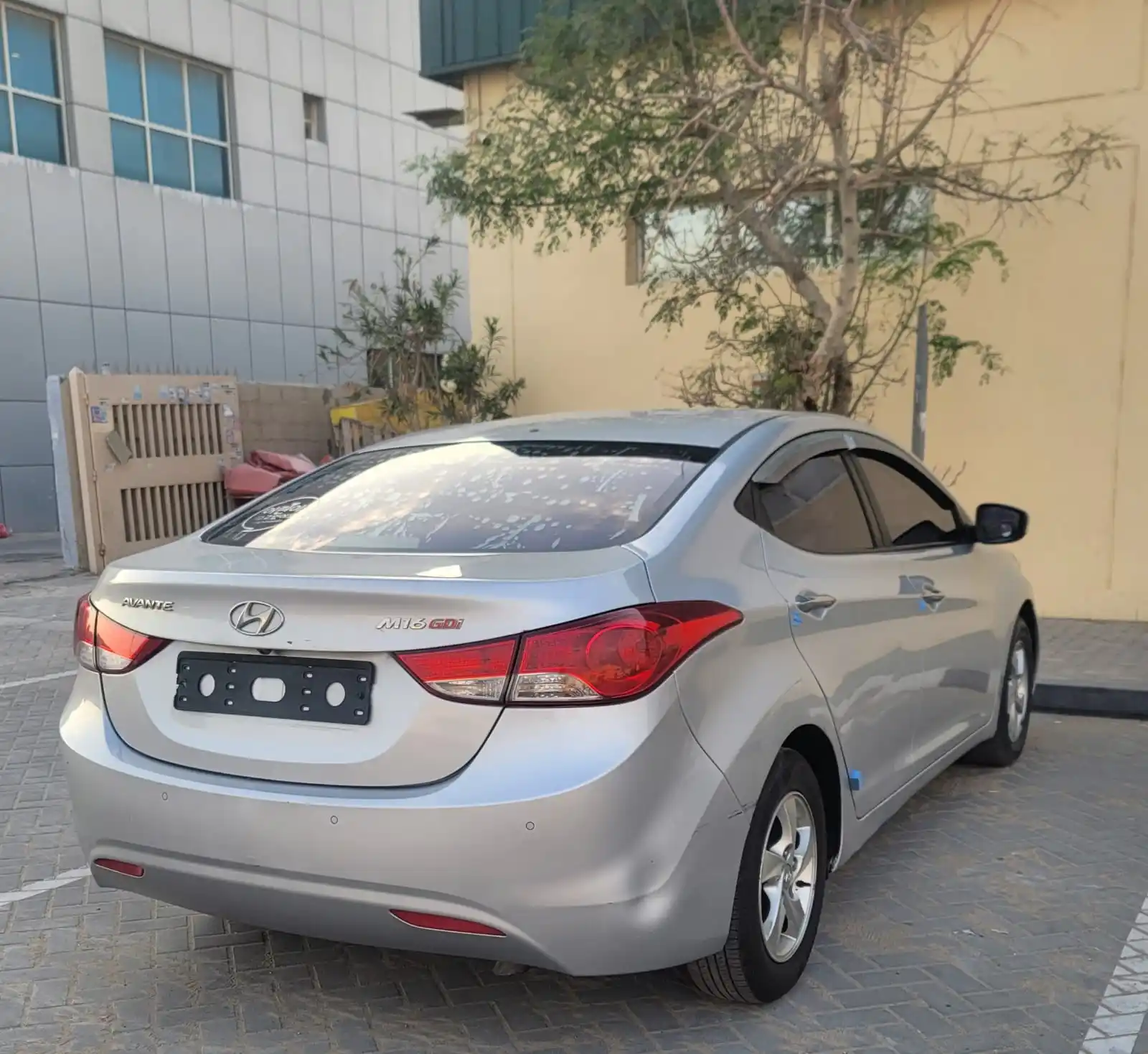 Hyundai Avante 2012 1.5L