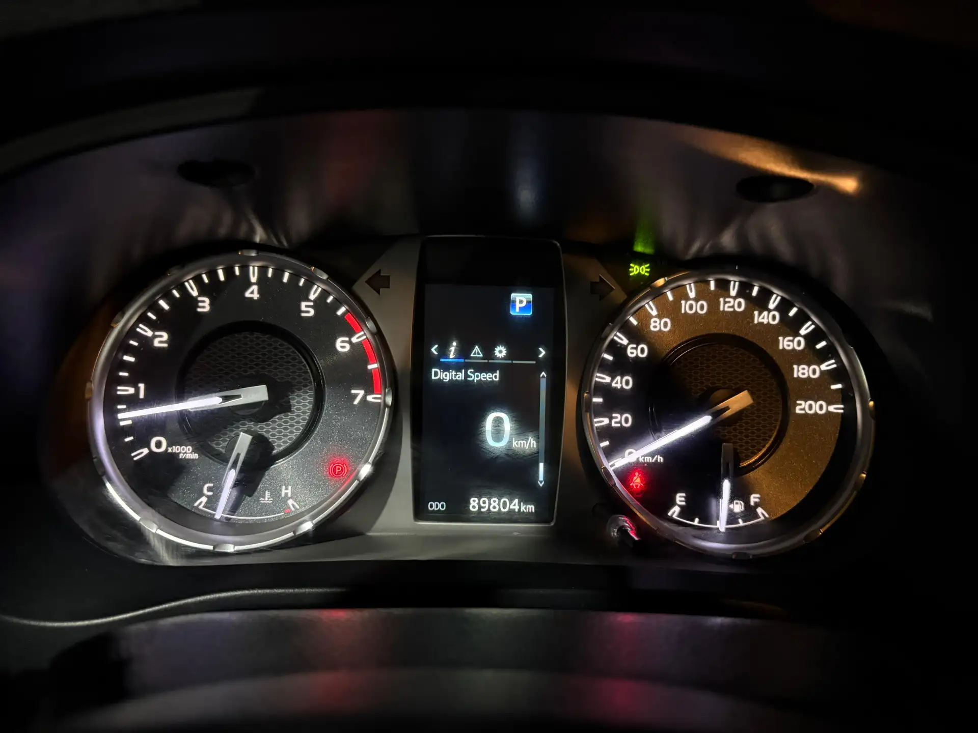 تويوتا هيلوكس 2025 2.7L