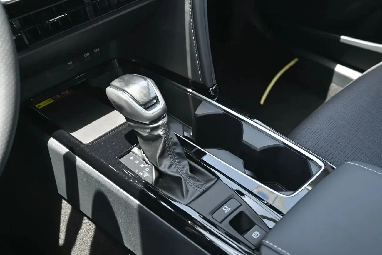 تويوتا كامري 2025 2.5L