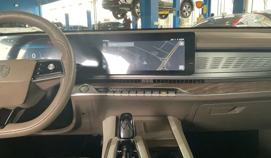 MG RX9 2025 undefinedL