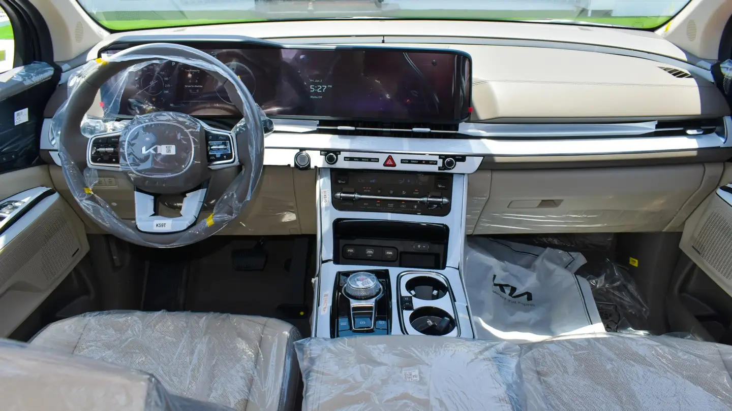 Kia Grand Carnival 2023 3.5L