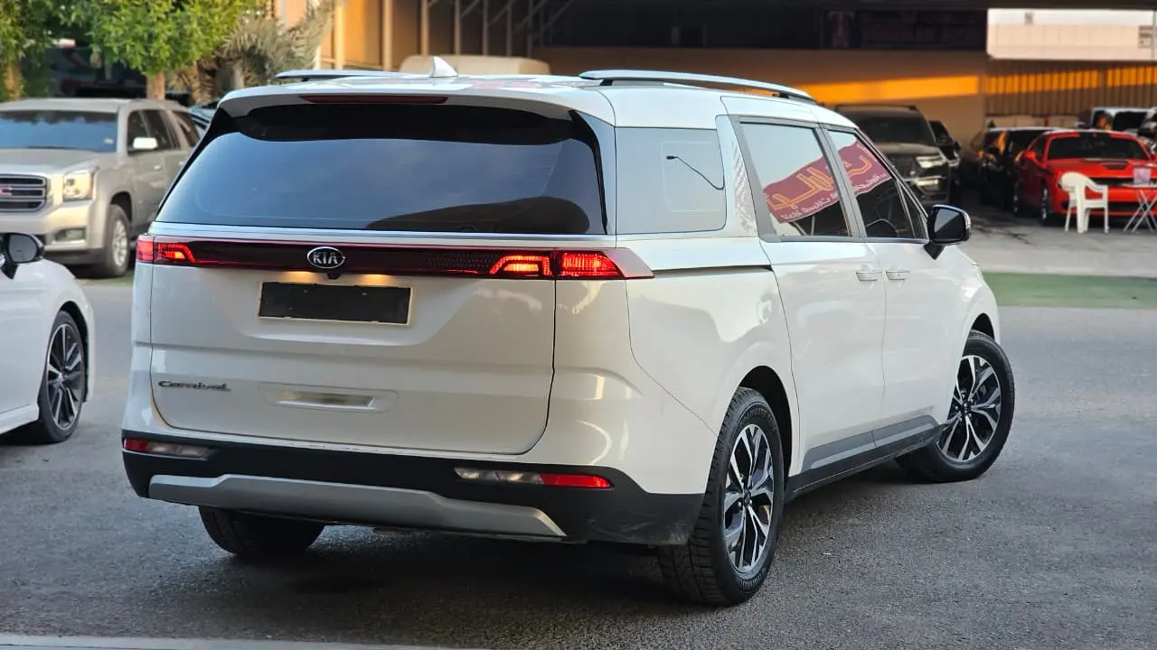 كرنفال كيا 2021