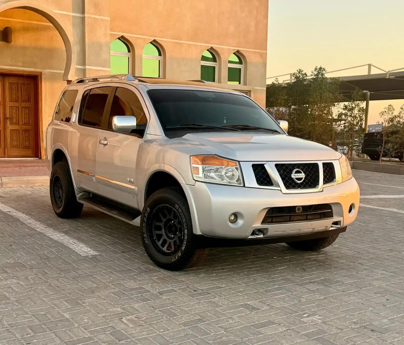 نيسان أرمادا 2012