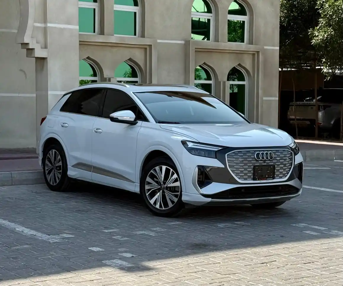 Audi Q4 2023 undefinedL