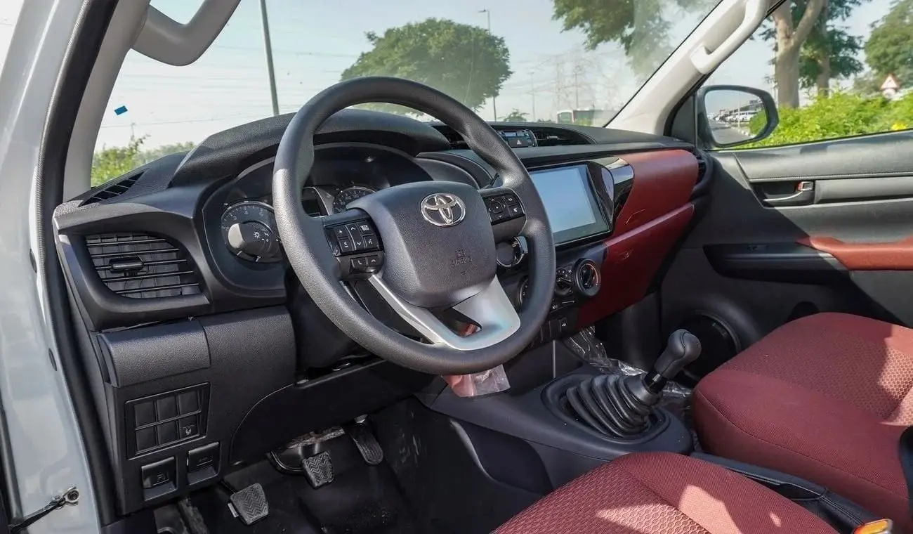 تويوتا هيلوكس 2025 2.7L